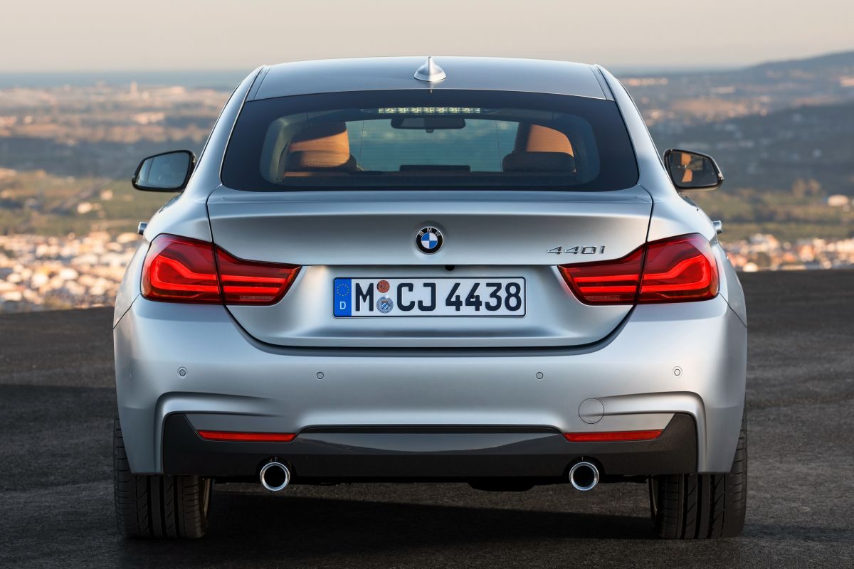 BMW 4 Serisi Gran Coupé · Gümüş — görsel 4