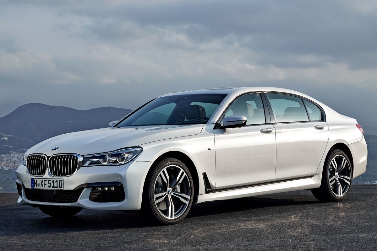 BMW 7 Serisi · Beyaz — görsel 4