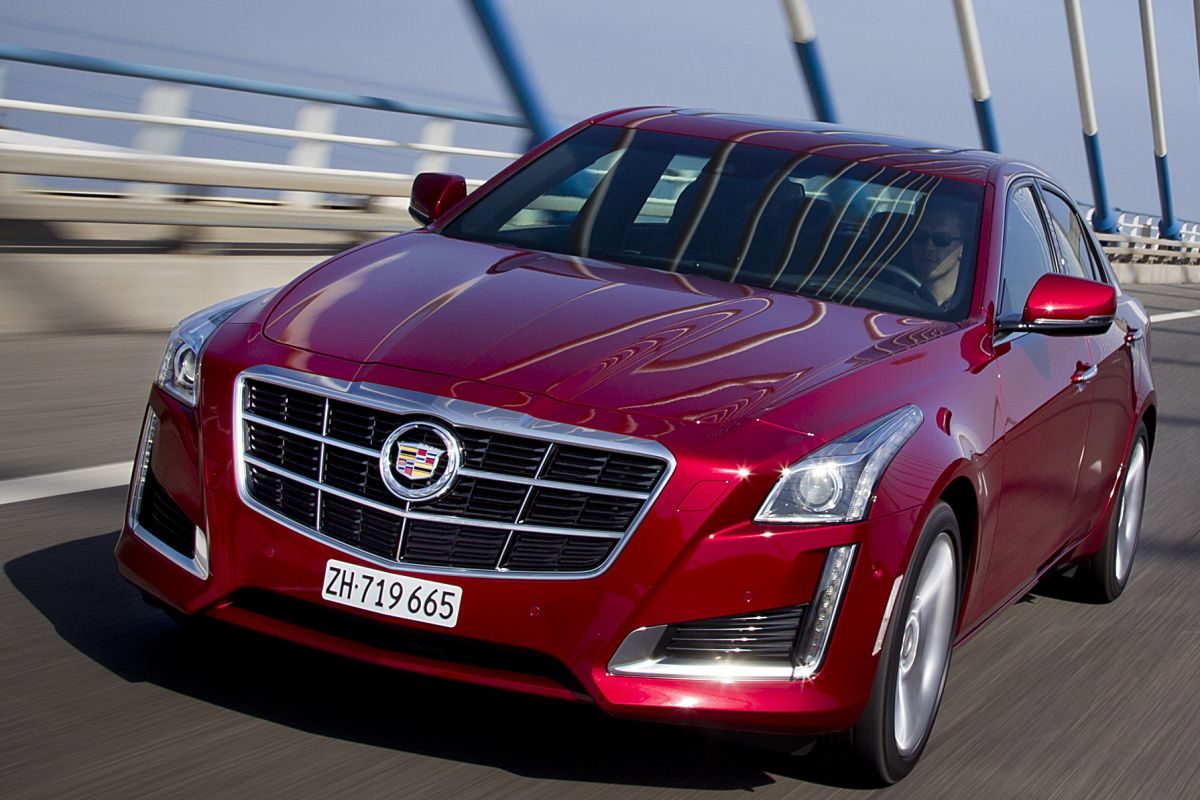 Cadillac CTS · Red — image 2