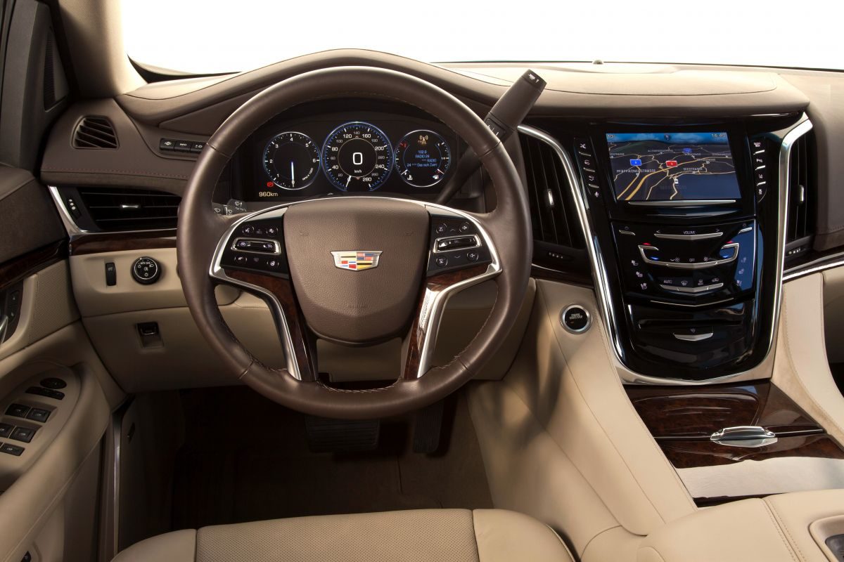 Cadillac Escalade · بني — الصورة 4
