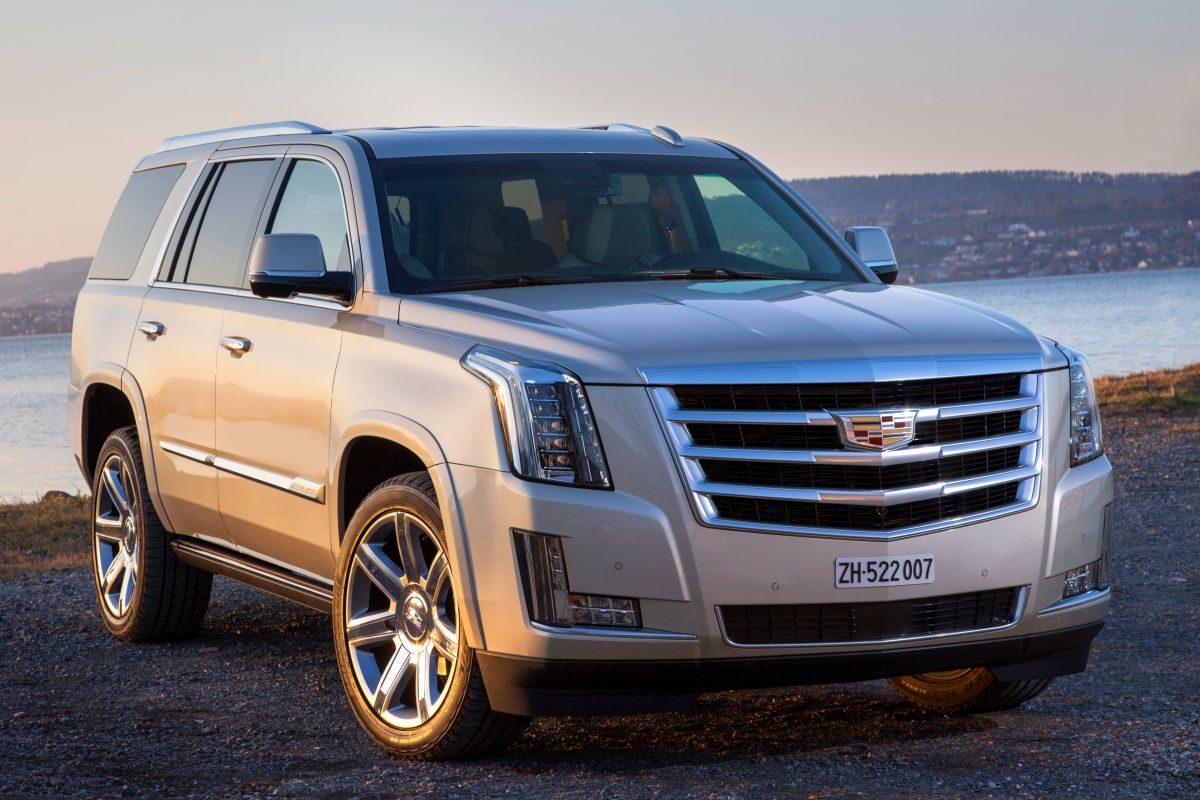 Cadillac Escalade · شمبانيا — الصورة 2
