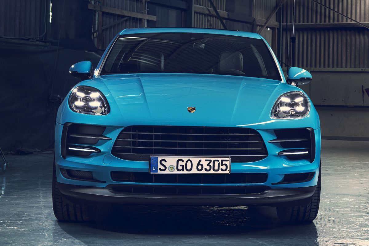 Porsche Macan · أزرق — الصورة 5